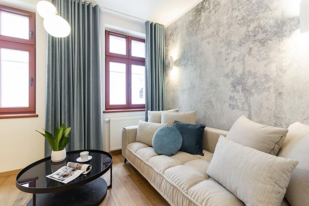Stylowy Apartament Nad Odra Wroclaw Ngoại thất bức ảnh