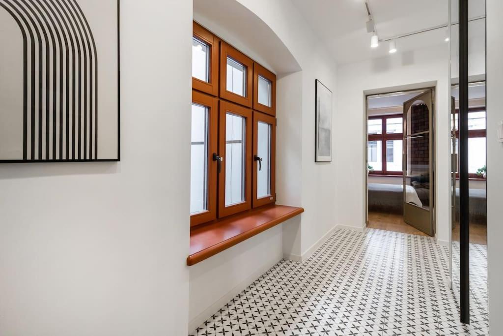 Stylowy Apartament Nad Odra Wroclaw Ngoại thất bức ảnh